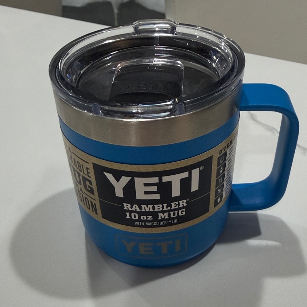 NWT YETI Rambler 10 oz Mug in Vibrant Blue
